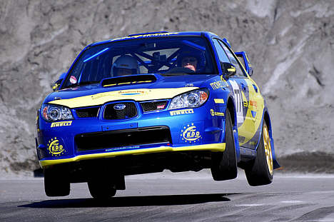 Christian Jensen er flyvende i sin nye Subaru Impreza WRX N12. Efter to løb fører han den tysk-hollandske ECA Cup, og på lørdag udfordrer han favoritterne i første afdeling af danmarksmesterskabet i rally på Midtsjælland.